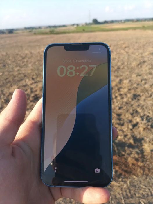 Vând iPhone 13 128 Gb Blue sănătate baterie 87% stare excelentă