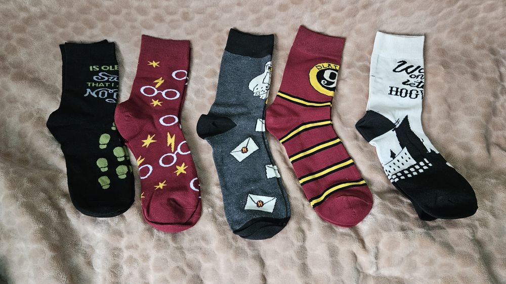 Чорапи и шалове на домовете Хари Потър
