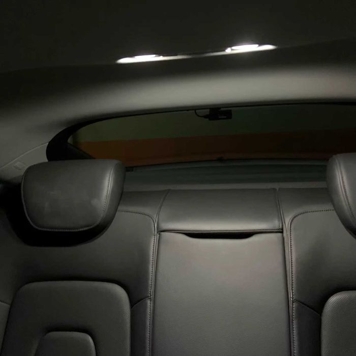 Гаранция! Нови Интериорни LED Крушки за Audi A5 B8