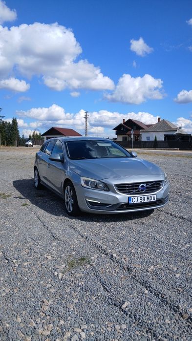 Proprietar vand 2014 Volvo v60 D4 181Cp Automat Trapa variante Dacia Duster