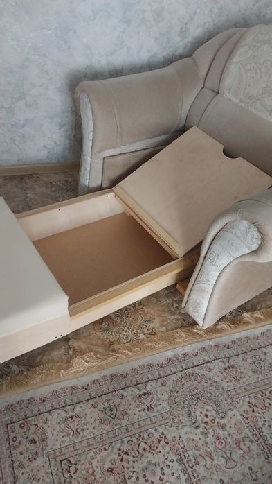 Продаётся  кресло