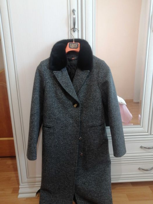 Продаётся пальто в идеальном состояний.