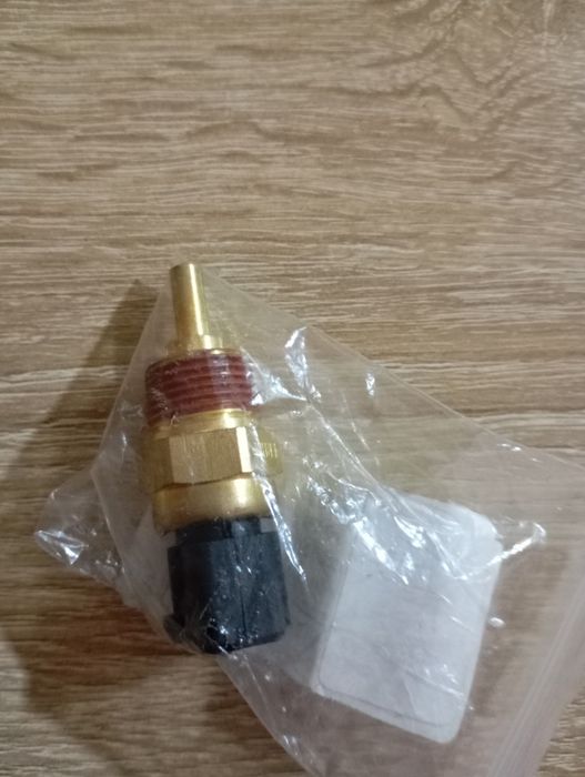 Продам датчик температуры хендай