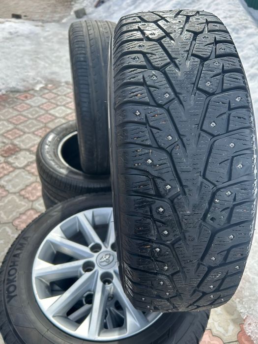 Продам комплект шин с дисками