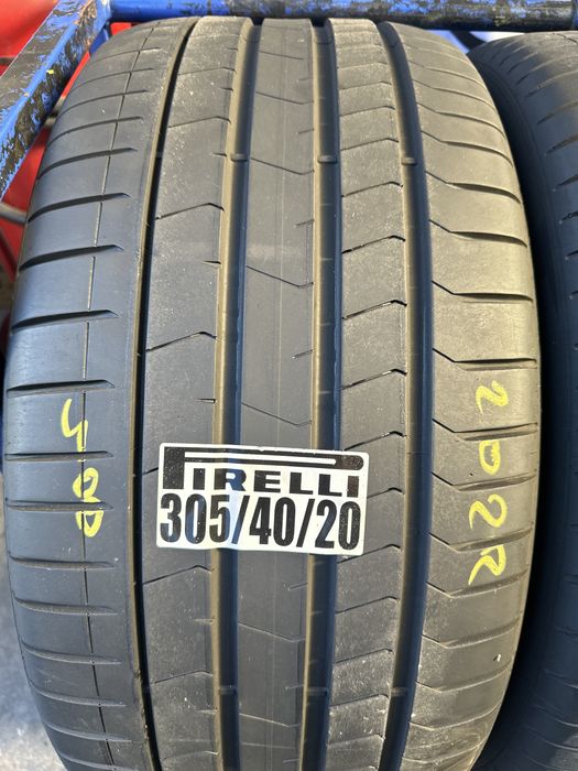 305/40/20  2022 Pirelli RSC