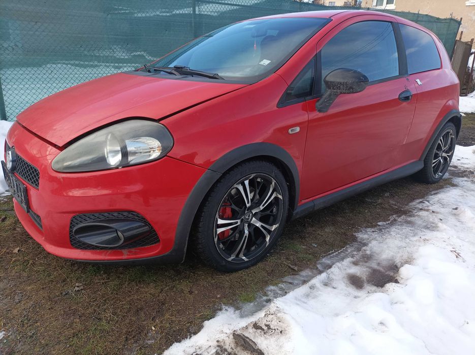 Фиат Гранде Пунто на части