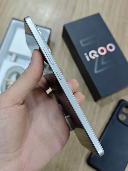 IQOO Z9 Turbo Sotlad