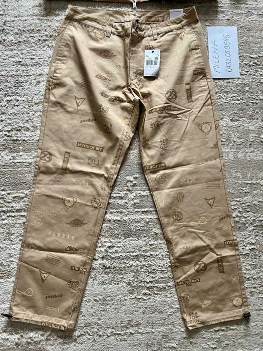 Compleuri Jordan Flight noi, negru si bej, cu eticheta, marimea XL