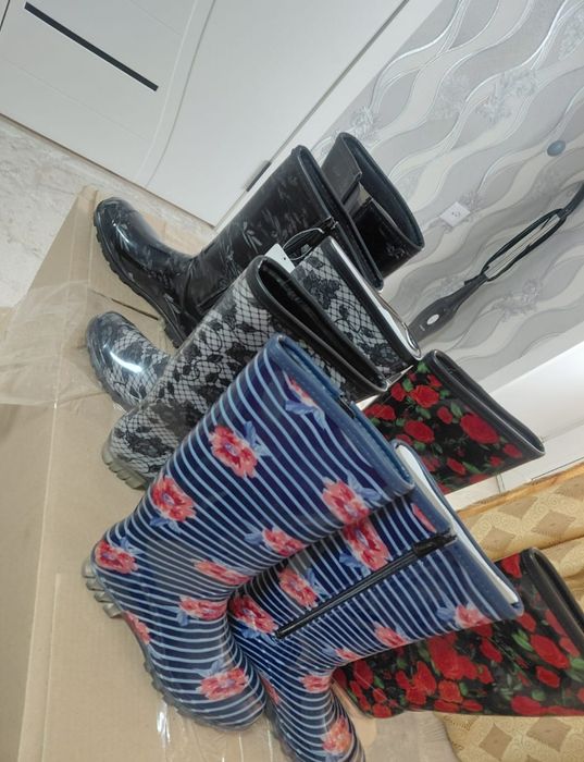 Резиновые сапоги женские