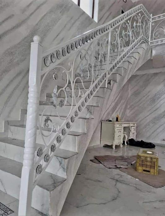 Scari metalice, Balustrada și Balcoane din fier forjat