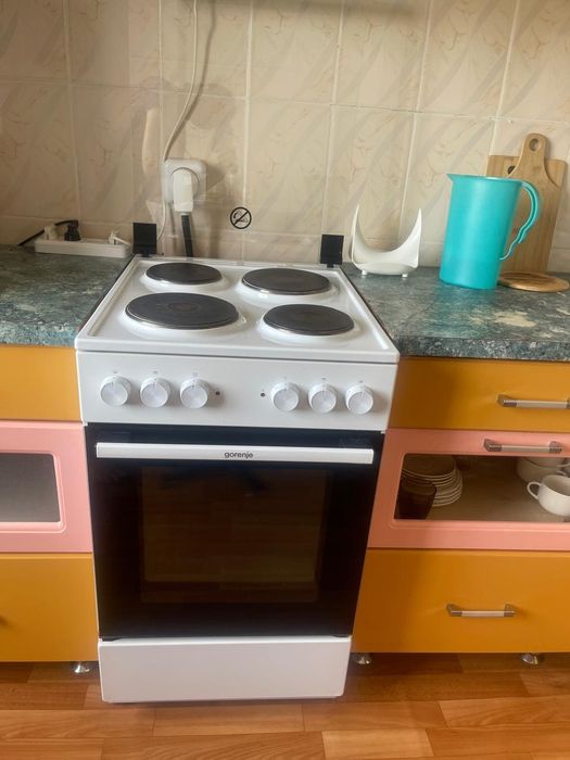 Плита 70к и телевизор 10 к