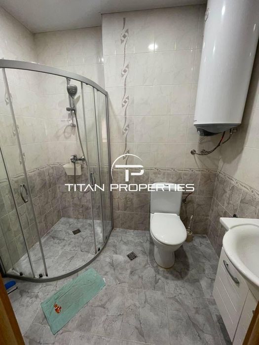 С ПАРКОМЯСТО! Тристаен апартамент, под наем, Зимно кино Тракия