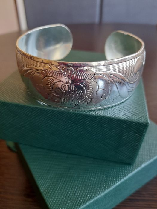 Национальный браслет