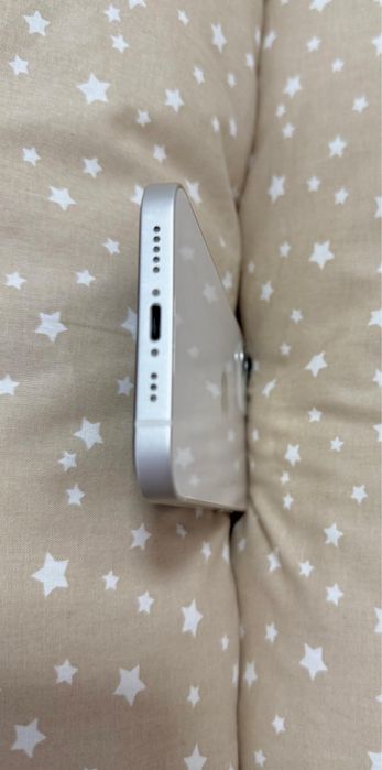 Iphone 12 Alb aspect bun