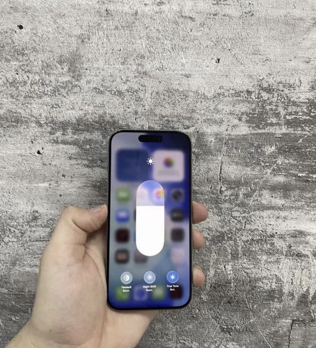 Продам Iphone 15 pro