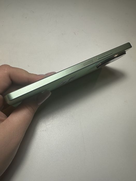 Телефон Realme C67