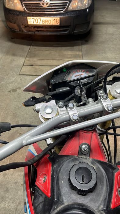 Продам мотоцикл 250 кубов