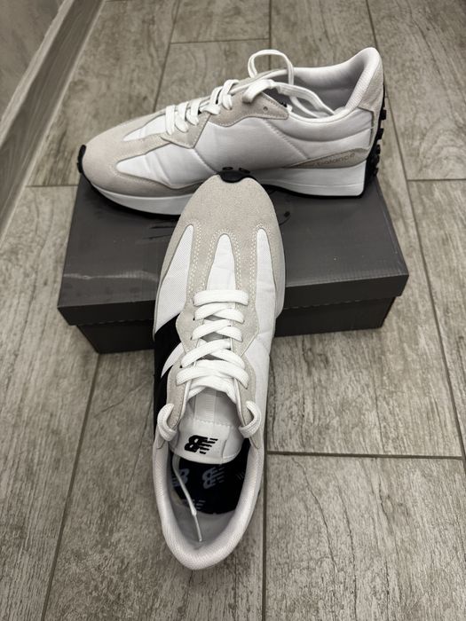 New balance 327 - размер 43 - 27.5см - black / white ! чисто нови обувки / маратонки.