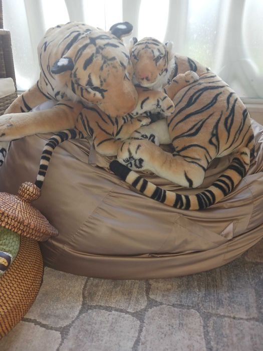 Голям плюшен Тигър