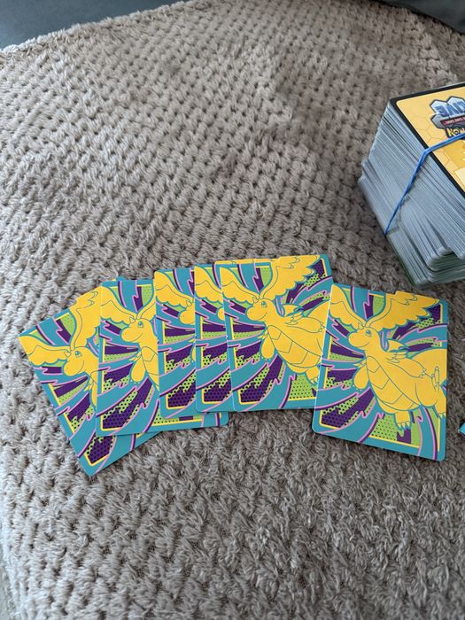 200+ carti pokemon / Cutie etb goala / zaruri noi / cartonase Ascended