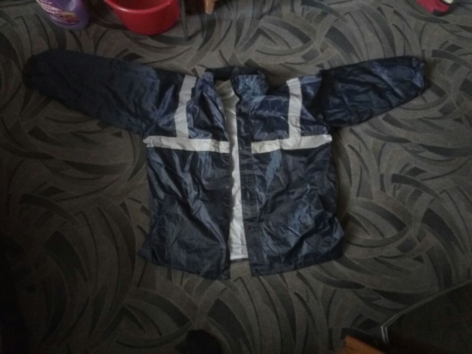 Продам ветровку рабочую.