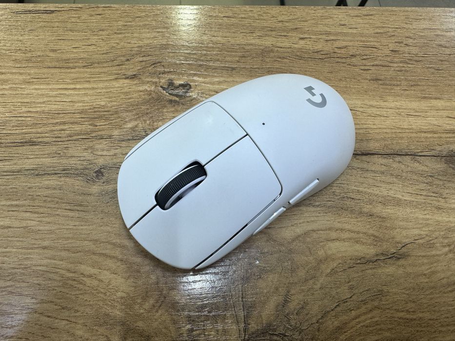 Продам мышку Logitech суперлайт 2