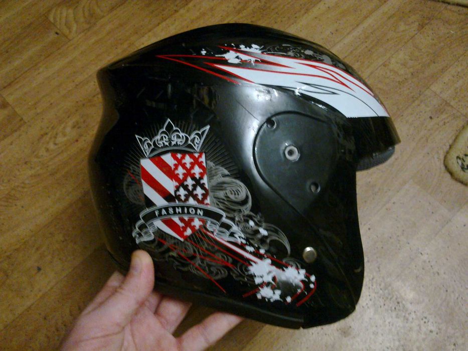 Шлем защитный за 2000