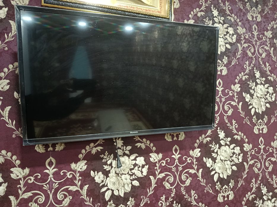 Televizor 32 smat emas