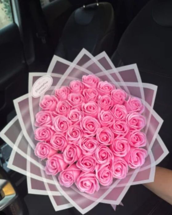 Buchet flori din satin roz