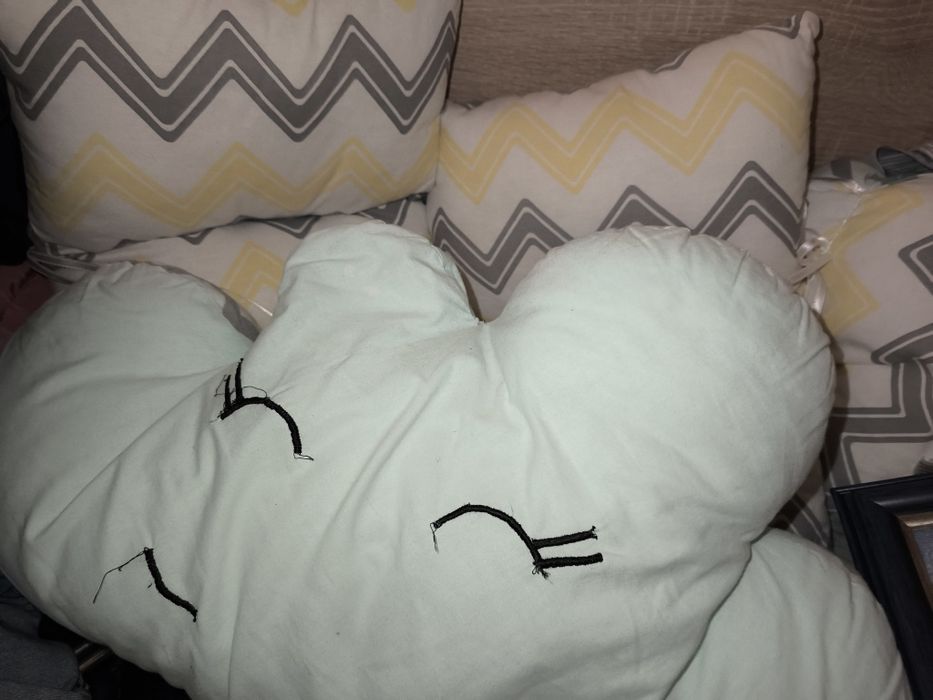 Двулицев и обиколници за бебешко легълце