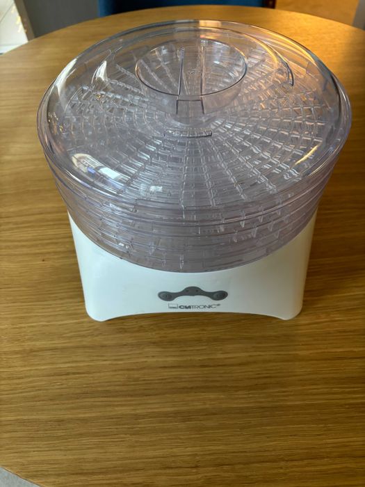 Уред за сушене на плодове