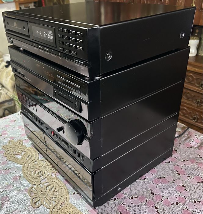 Linie audio Aiwa -impecabila
