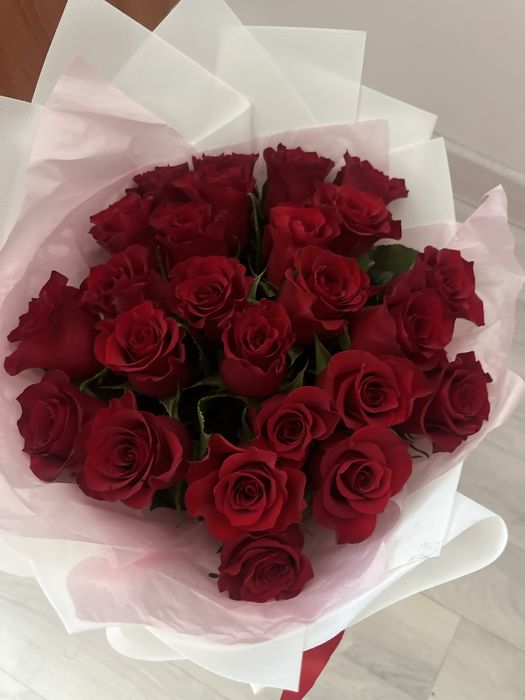 Букеты на красивый красный розы