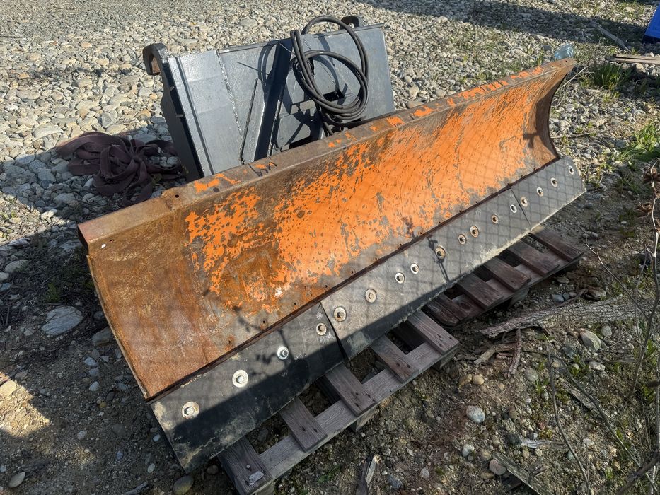 Vand echipament deszapezire ( lama zapada ) pentru incarcator frontal sau buldoexcavator ( volvo, jcb, caterpillar, komatsu, terex )