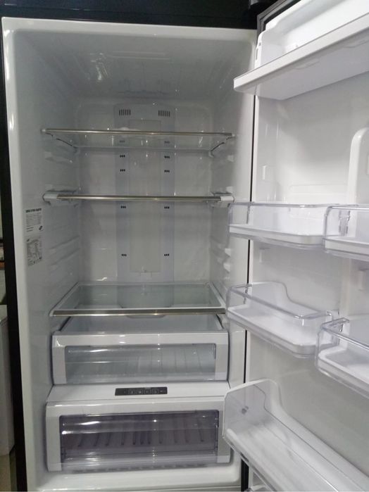 Холодильник Samsung