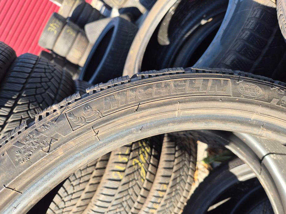 2 Anvelope de IARNA - 235/35/20 92V XL - Michelin Pilot PA4 - CA NOI - DOT 2022 !