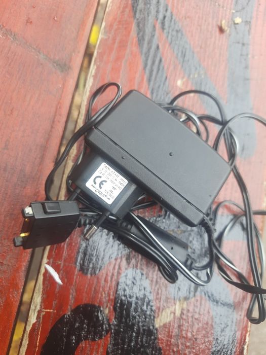 Оригинално зарядно за Sony CMD J5 J6 J7 J70 j16 Z7