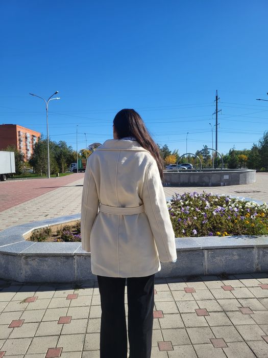 Новое пальто тёплое с бирками