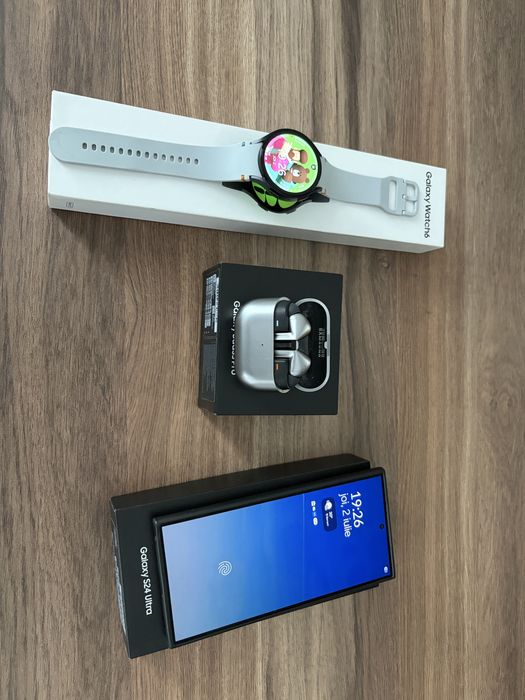 Pachet PROMO Samsung Galaxy S24 Ultra 256 GB, Galaxy Watch 6, Galaxy Buds3 Pro