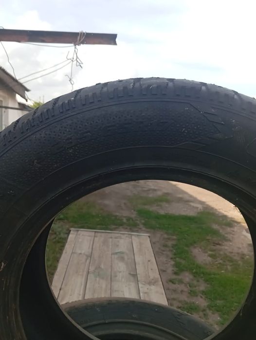 Продам шины б/у.