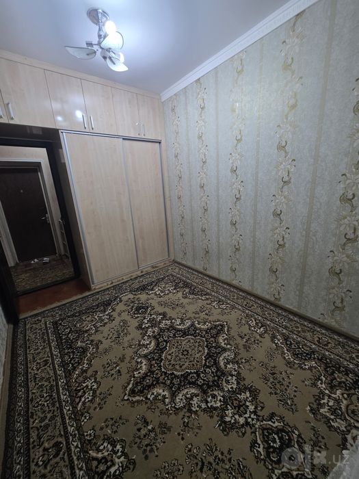 Продаётся 2в3/1/5 Юнусабад 18 квартал