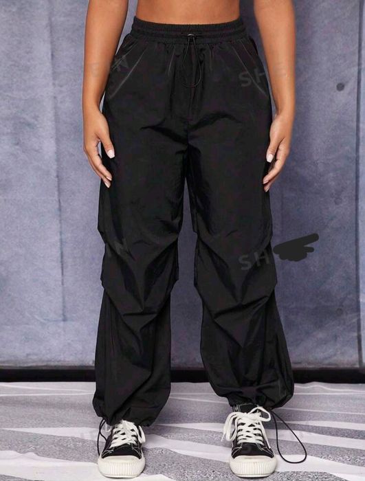 Pantaloni  din  fâș