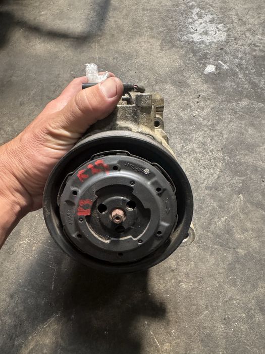 Compresor clima bmw x3 f25 2.0 d cod 9225704