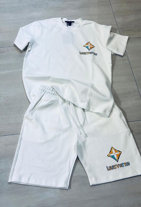 Compleuri barbati lv