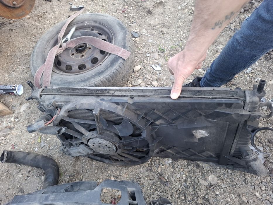 Vand radiator apa +AC +TERMOCUPLA ford focus 2 mot 1.6 diesel