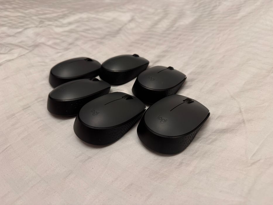 СПЕШНО Нов компьютьр i3-12100 / 8gb / DDR4 / 128GB SSD + LENOVO 24”