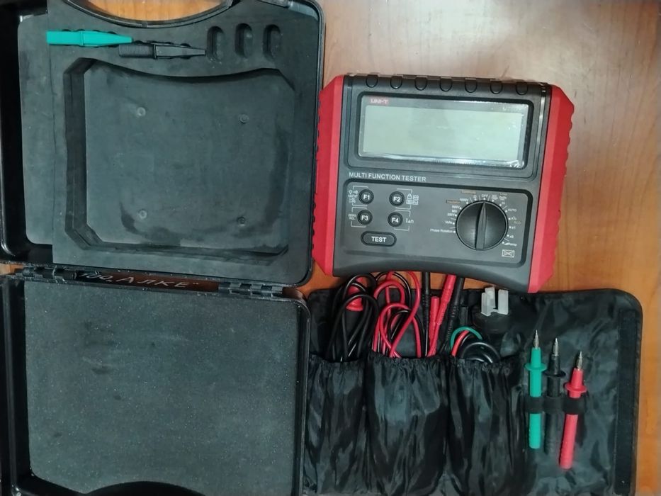 Мегоометр электрическии