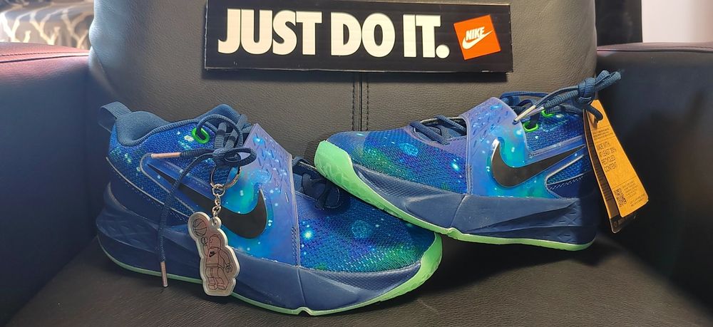 Nike Team Hustle Lego, номер 39
