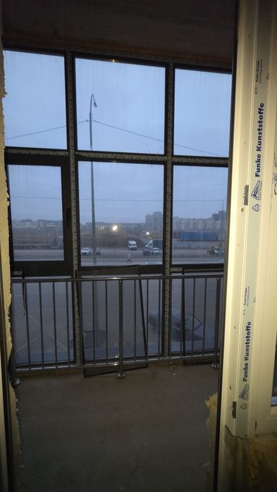 Окно алюминий балконное