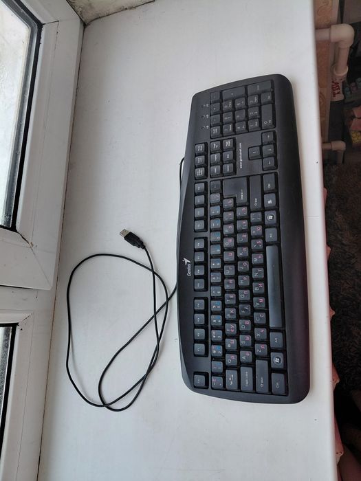 Монитор Самсунг и клавиатура!